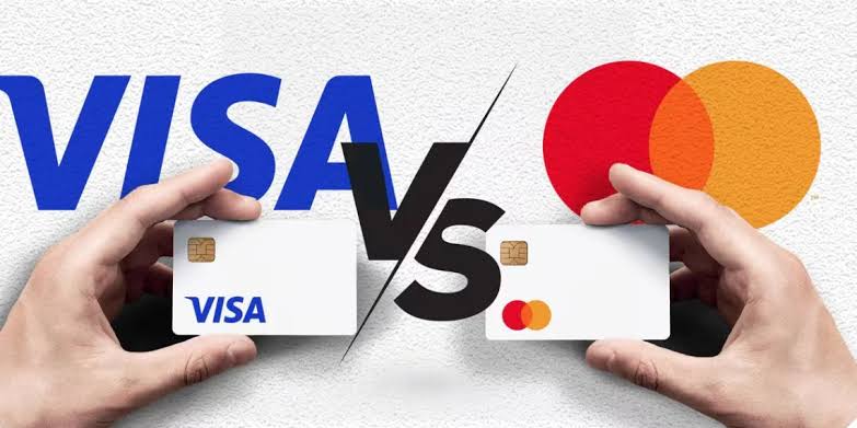 Tarjetas de crédito Visa vs. Mastercard: ¿cuál elegir?